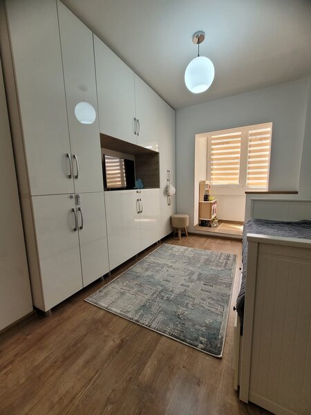 Militari, apartament 2 camere 56 mp, piata Veteranilor, bl, 1981