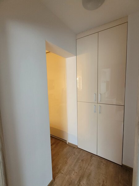 Militari, apartament 2 camere 56 mp, piata Veteranilor, bl, 1981